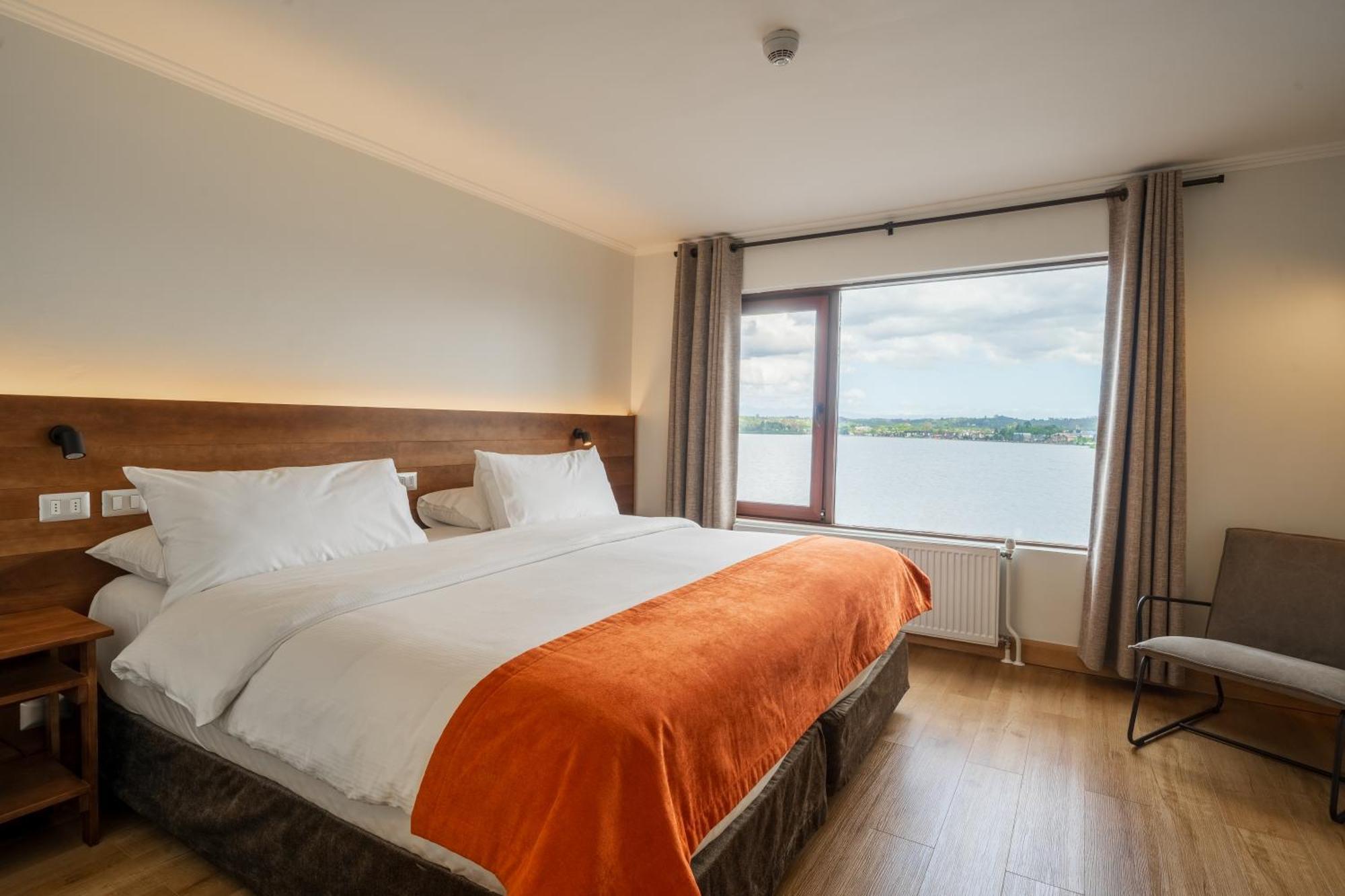 Hotel Cabana Del Lago Puerto Varas Buitenkant foto