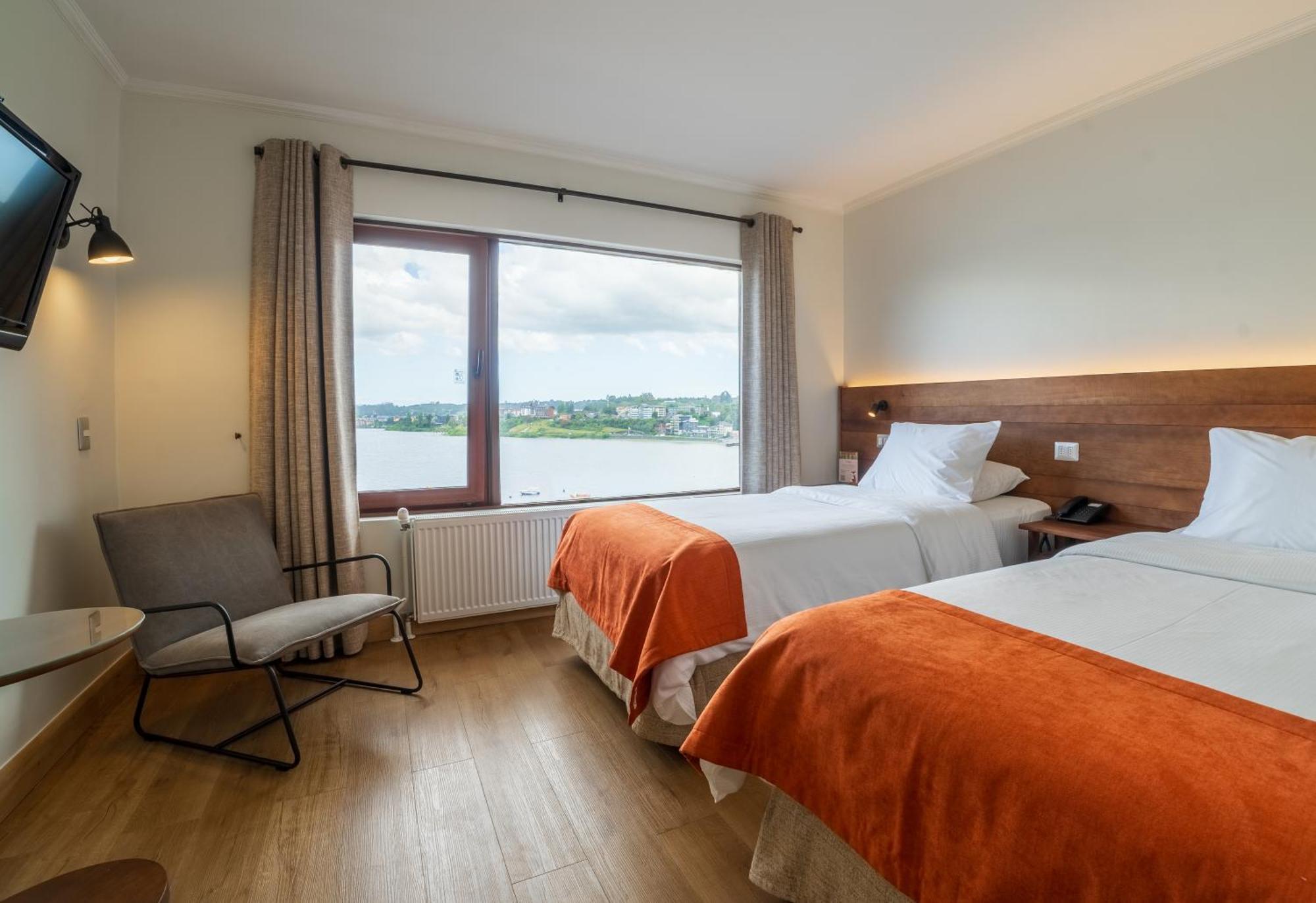 Hotel Cabana Del Lago Puerto Varas Buitenkant foto