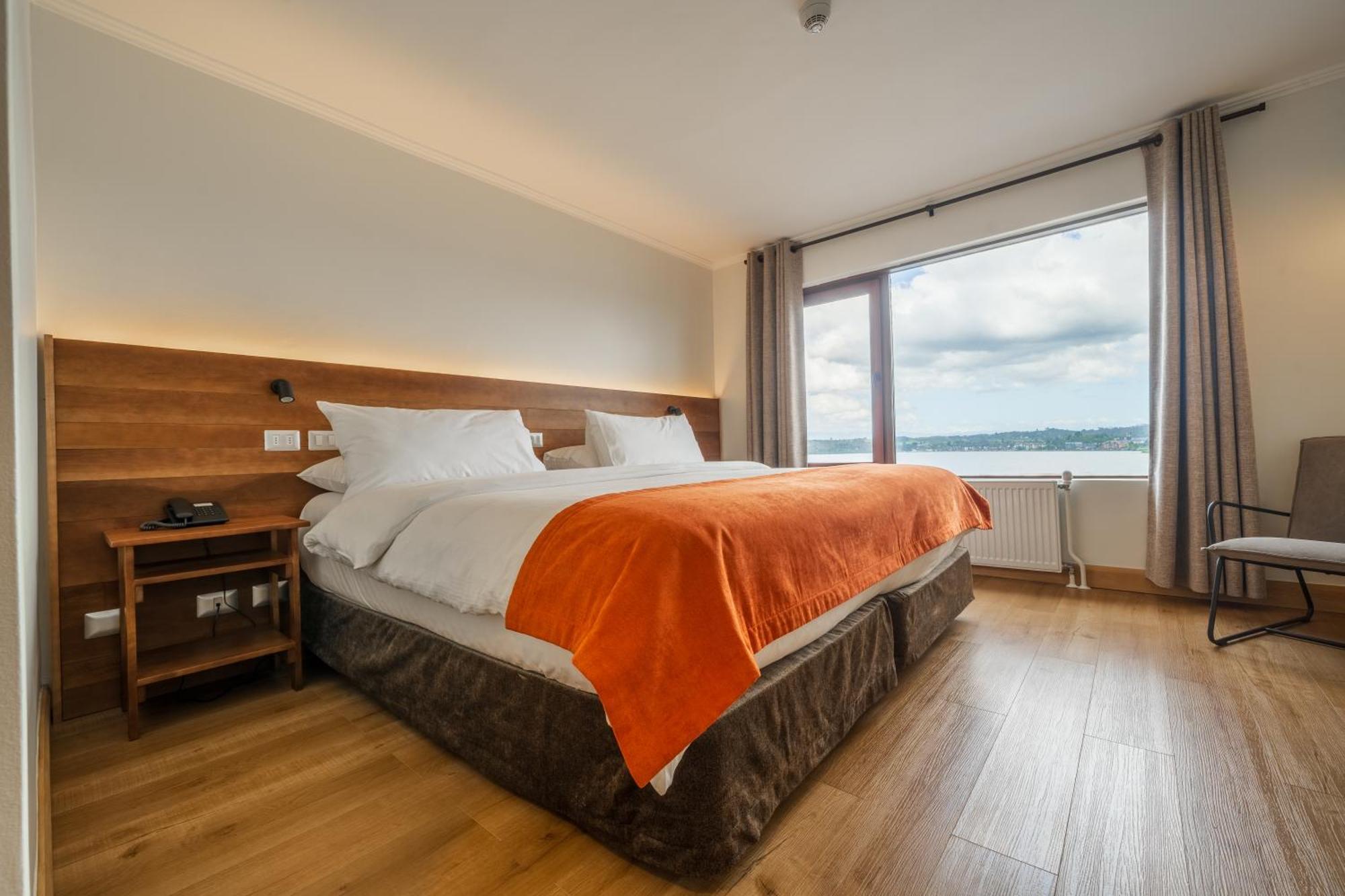 Hotel Cabana Del Lago Puerto Varas Buitenkant foto